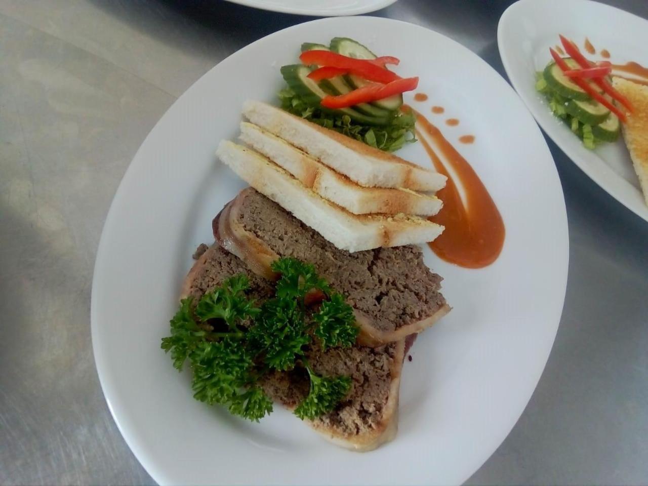K And K Country Resort Minuwangoda Bagian luar foto
