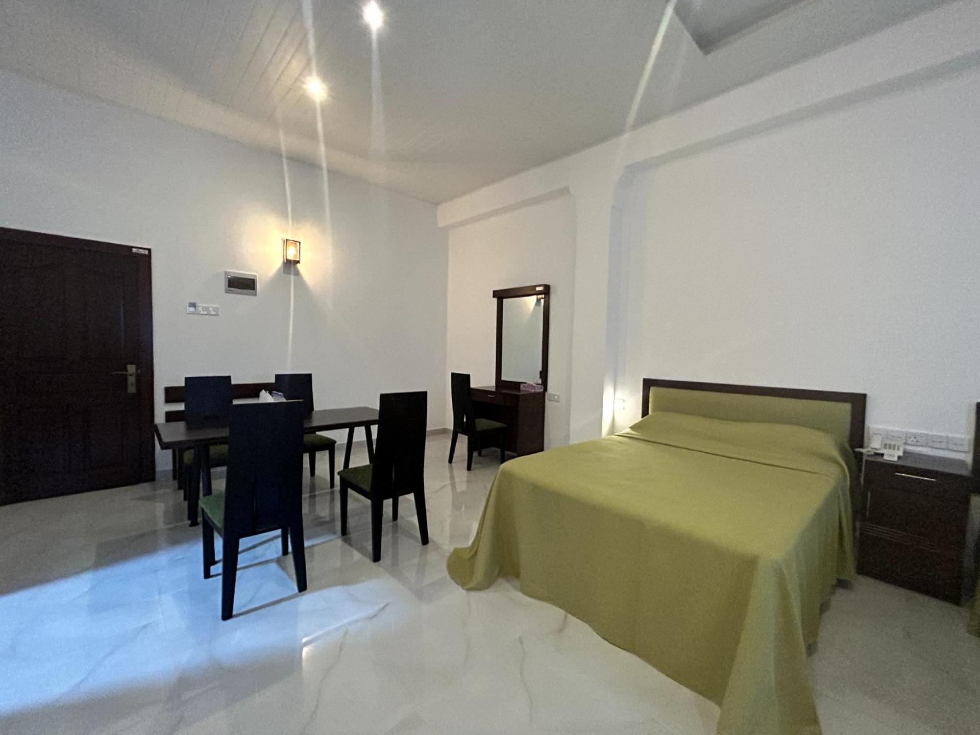 K And K Country Resort Minuwangoda Bagian luar foto
