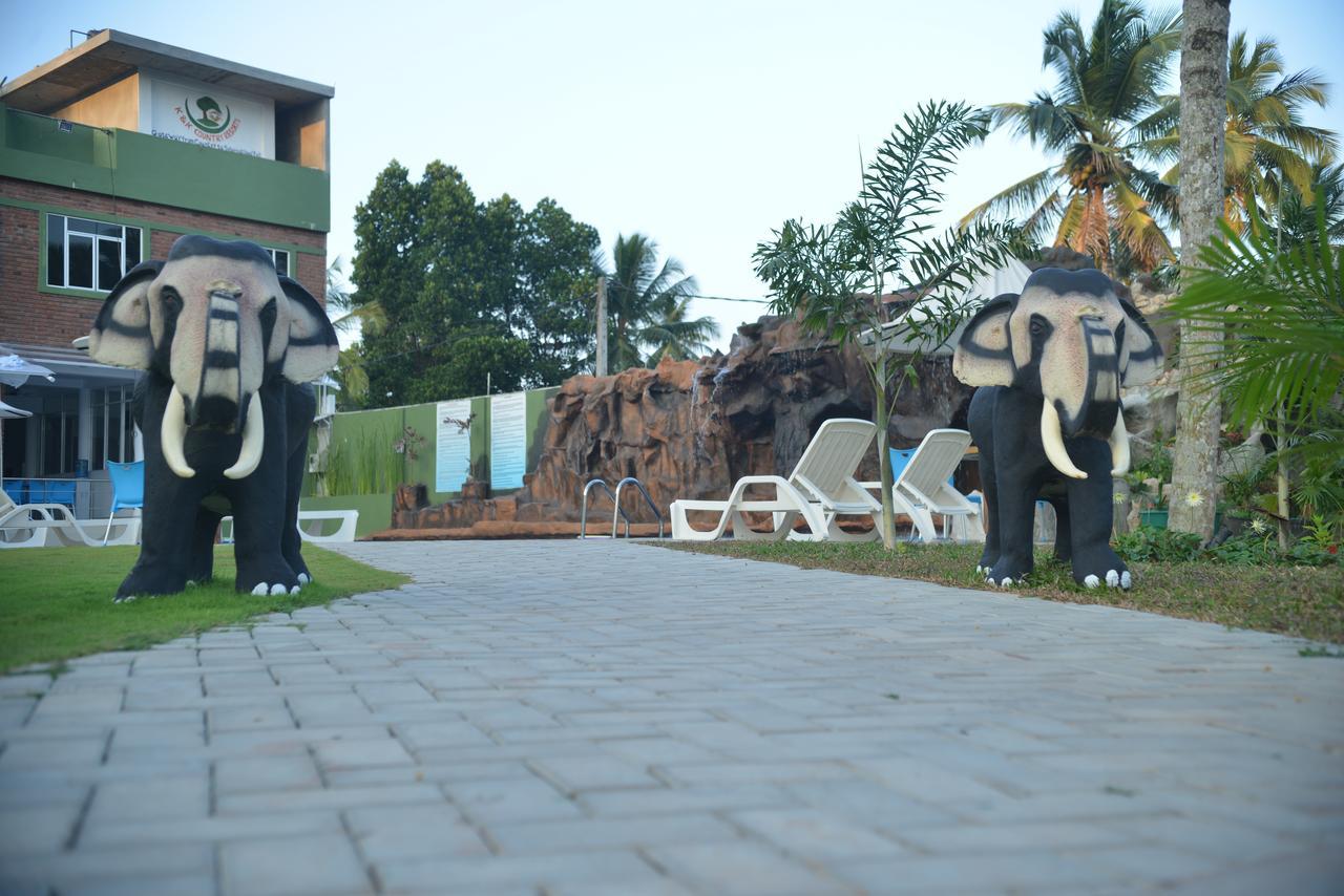 K And K Country Resort Minuwangoda Bagian luar foto