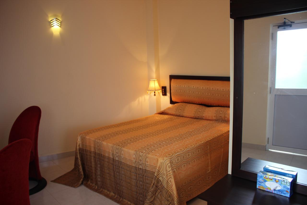 K And K Country Resort Minuwangoda Bagian luar foto