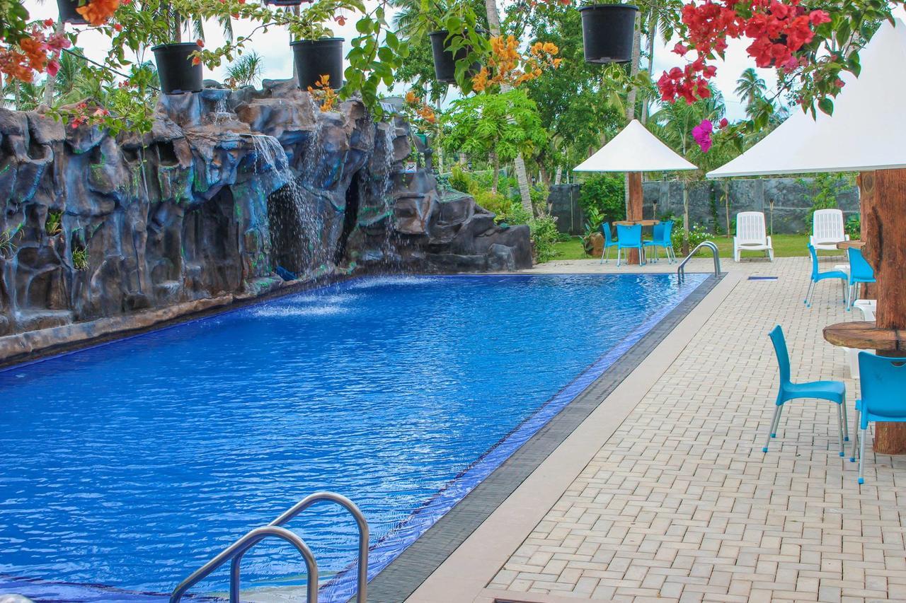 K And K Country Resort Minuwangoda Bagian luar foto
