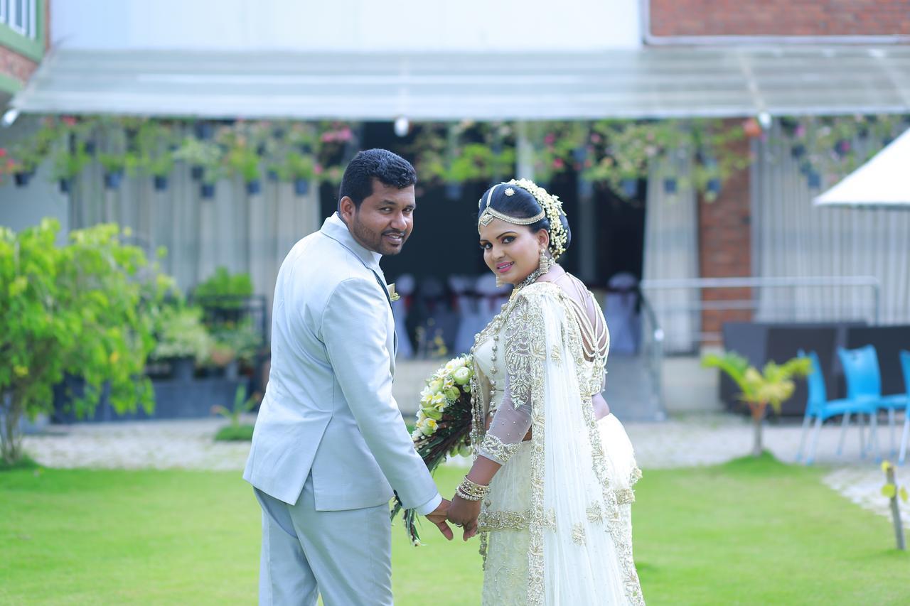 K And K Country Resort Minuwangoda Bagian luar foto